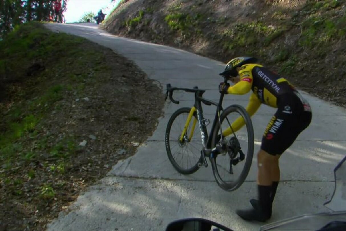 Il leader del Giro d’Italia ha cambiato il penultimo giorno: P. Rogličius, nonostante i problemi con la sua bici, ha sfiorato il titolo di vincitore