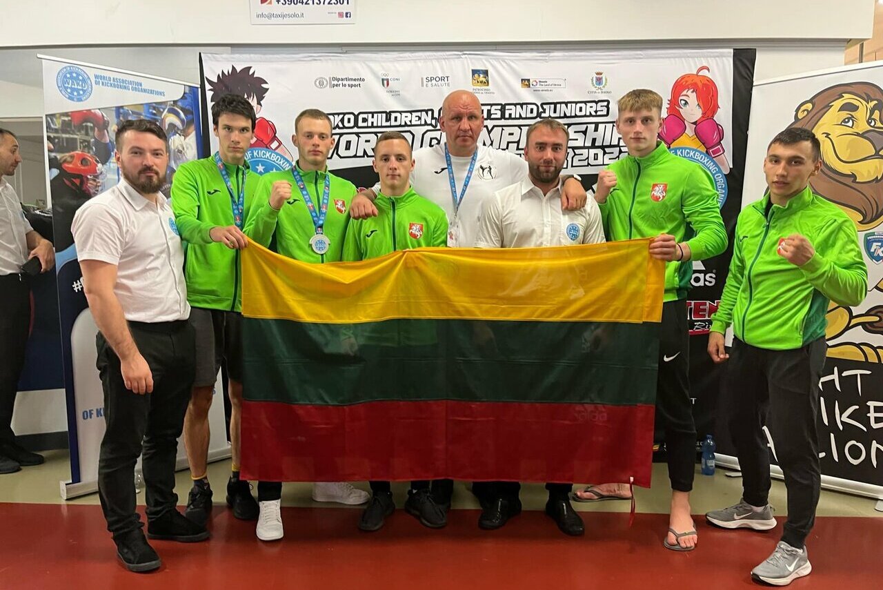 A. Naujokus – Campionato mondiale di kickboxing giovanile argento