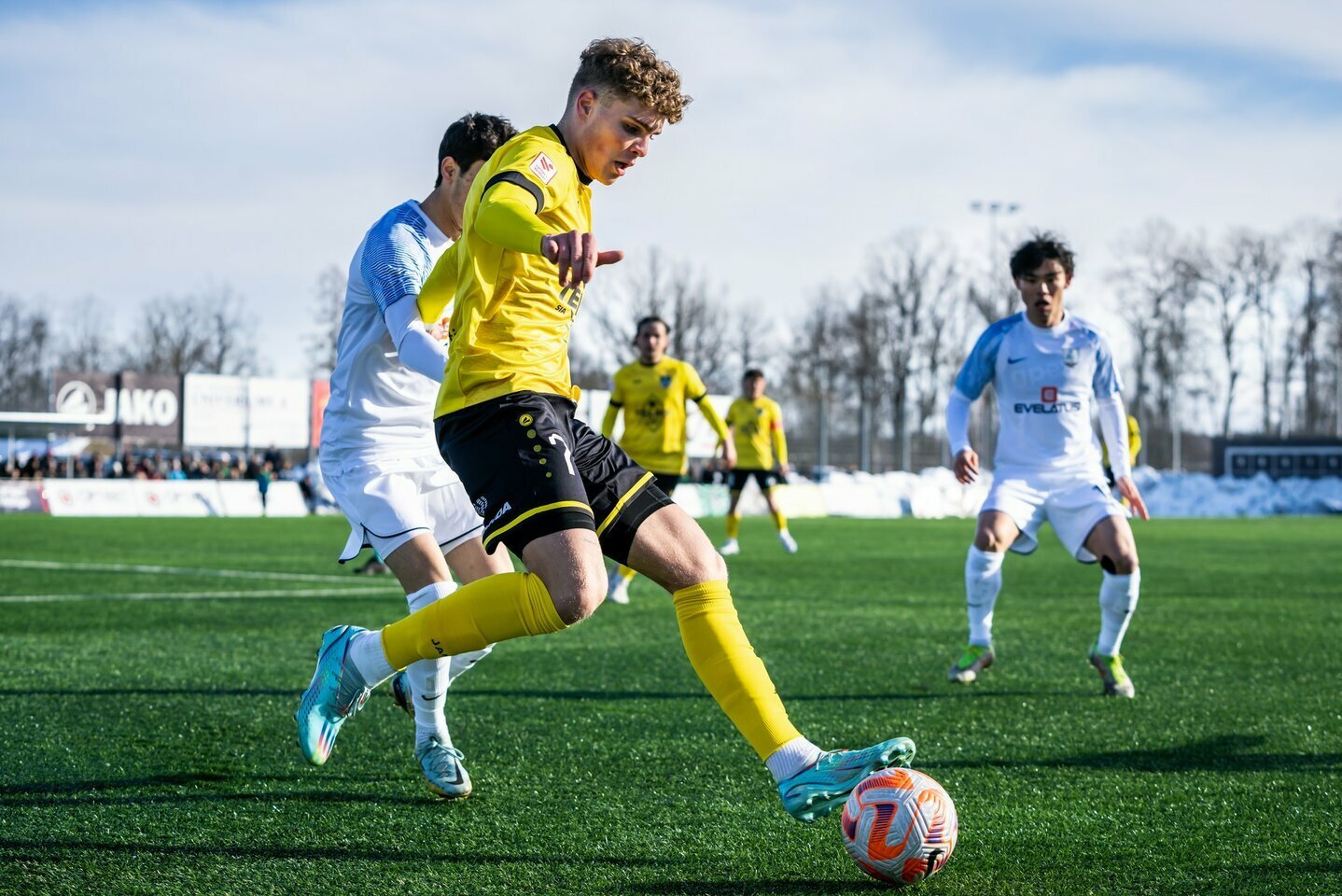 R. Baravykas è diventato il campione della Romania, F. Steponavičius ha segnato un altro gol in Lettonia