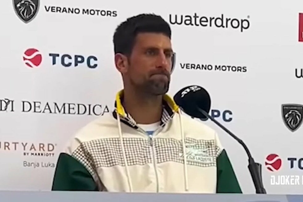 N. Djokovic non andrà nemmeno all’ATP 1000 di Madrid: il serbo è frenato da un dolore al gomito