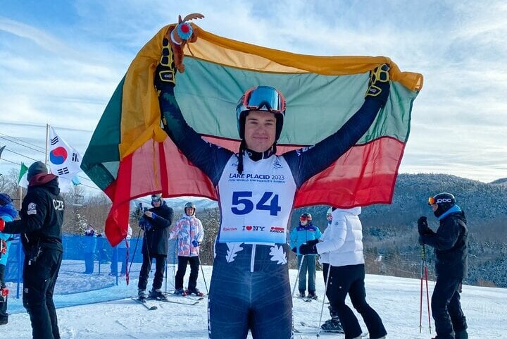 A. Drukarov, che ha vinto la medaglia d’argento della Coppa del Nord America, ha migliorato il suo record di carriera